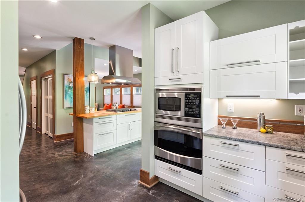 55 Gash Farm Road Asheville NC 28805