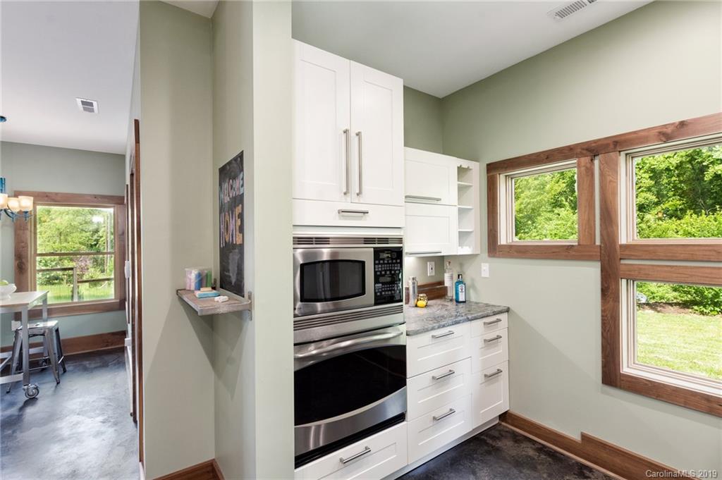 55 Gash Farm Road Asheville NC 28805