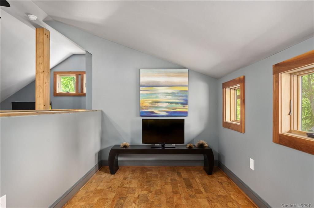 55 Gash Farm Road Asheville NC 28805