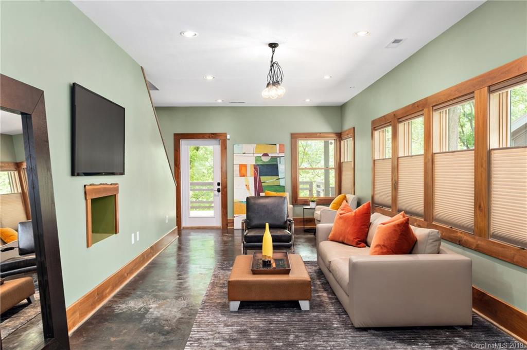 55 Gash Farm Road Asheville NC 28805