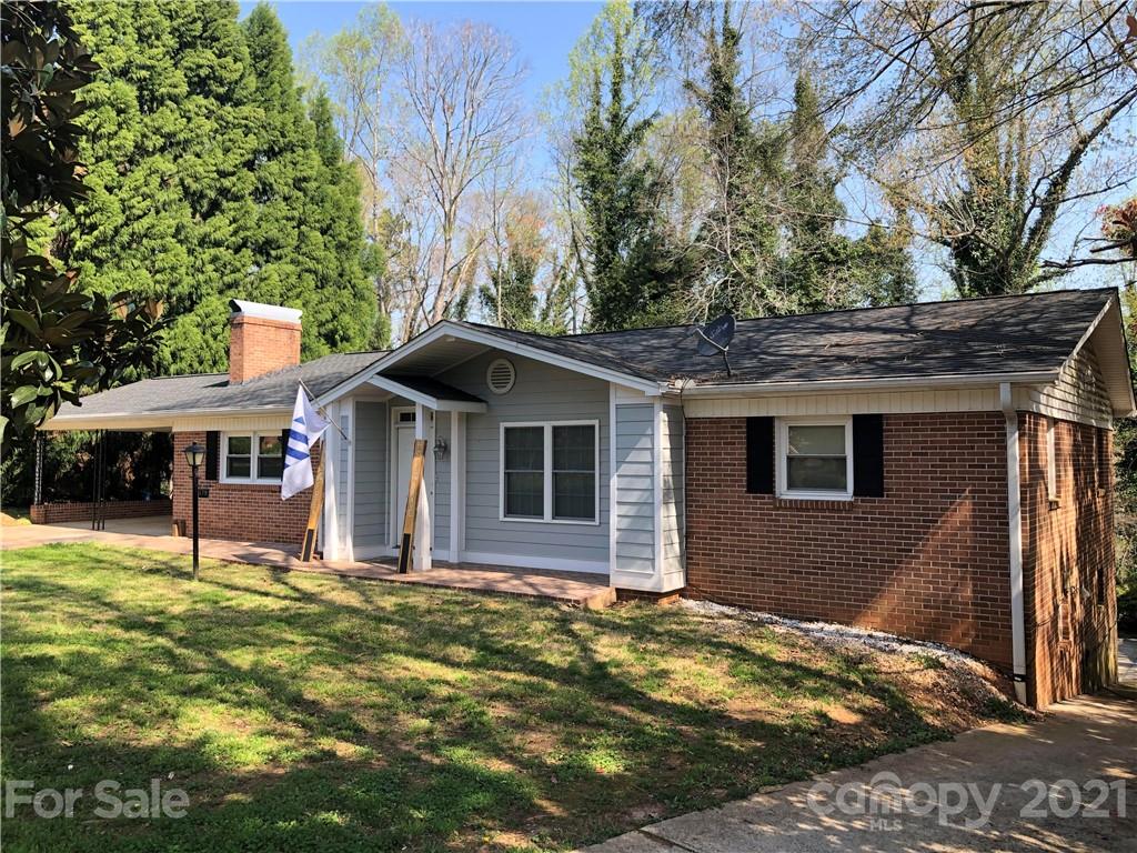 370 25th Avenue NW Hickory NC 28601