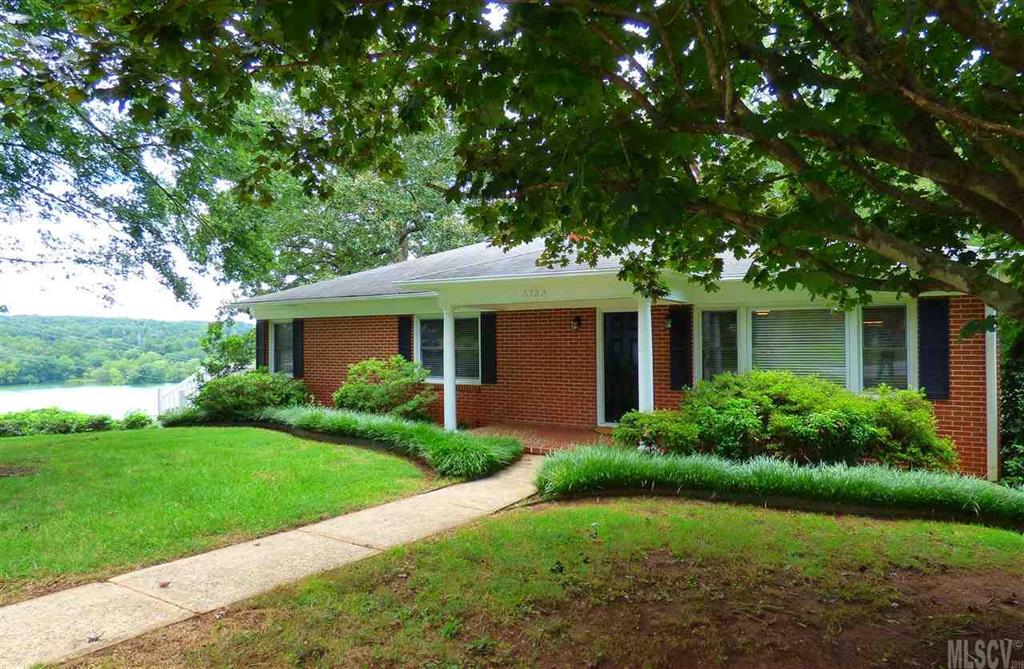 6733 Lakeview Terrace Hickory NC 28601
