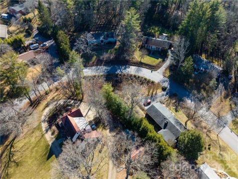 33 Greenleaf Circle Asheville NC 28804