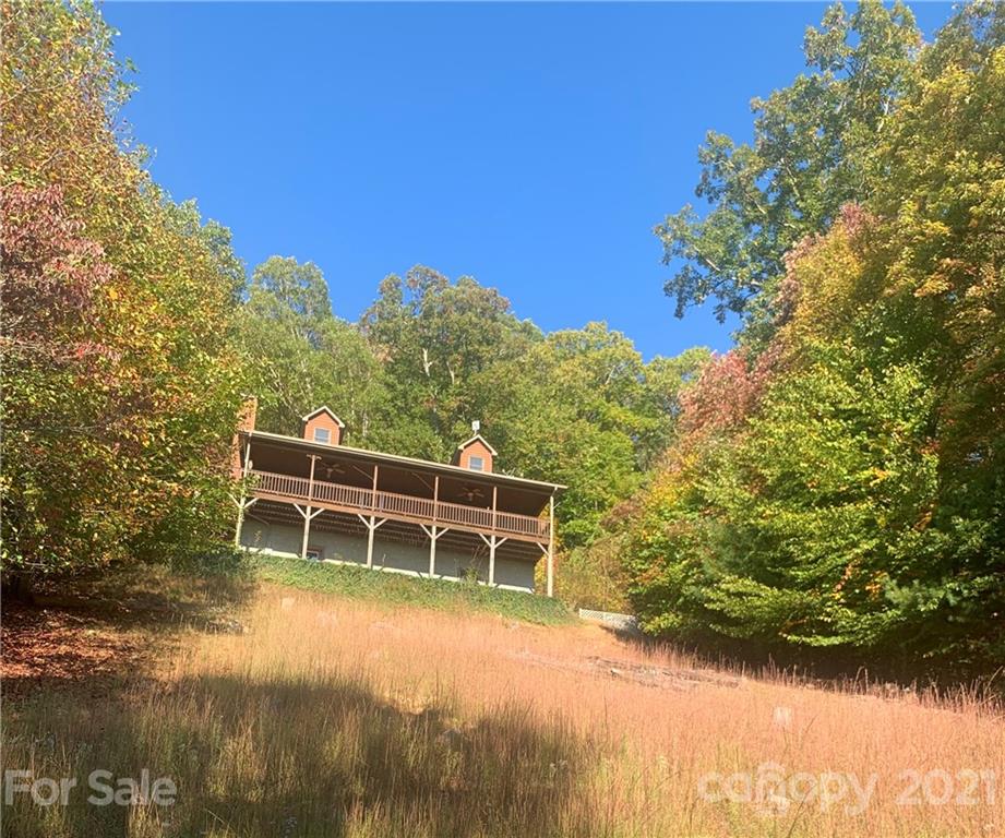 208 Trappers Run Drive Burnsville NC 28714
