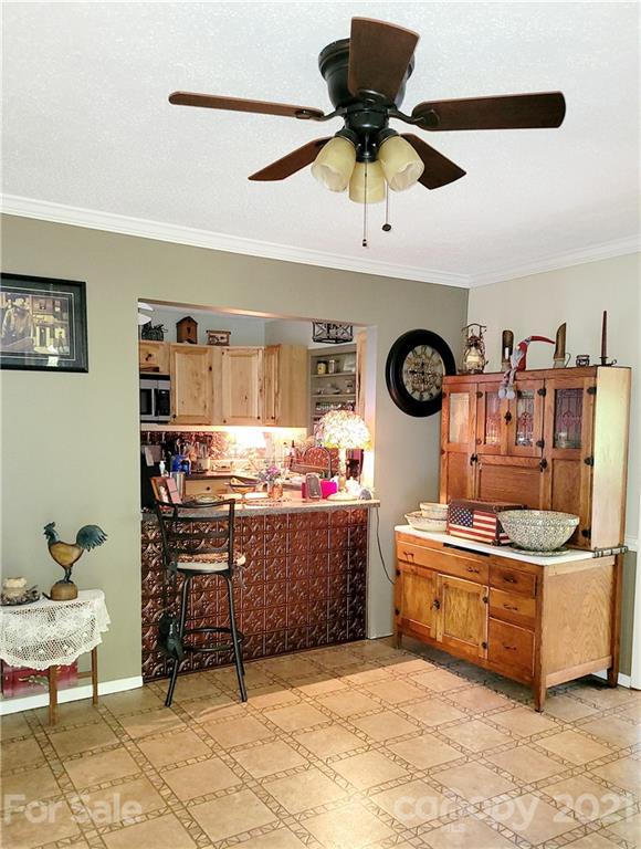 195 Higgins Lane Marshall NC 28753