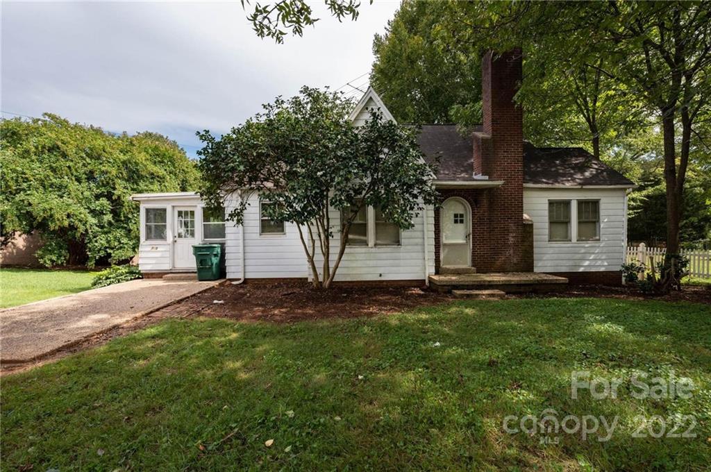 715 W C Street Newton NC 28658
