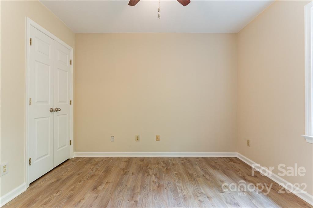 11 Primrose Lane Asheville NC 28805