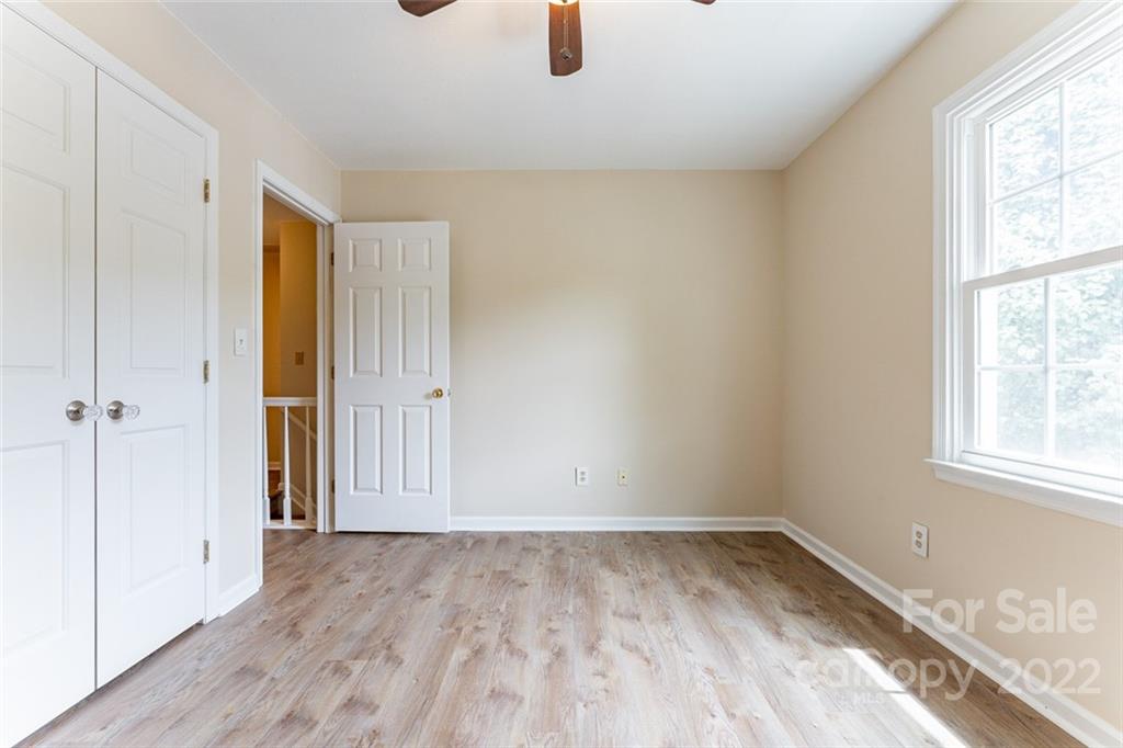 11 Primrose Lane Asheville NC 28805