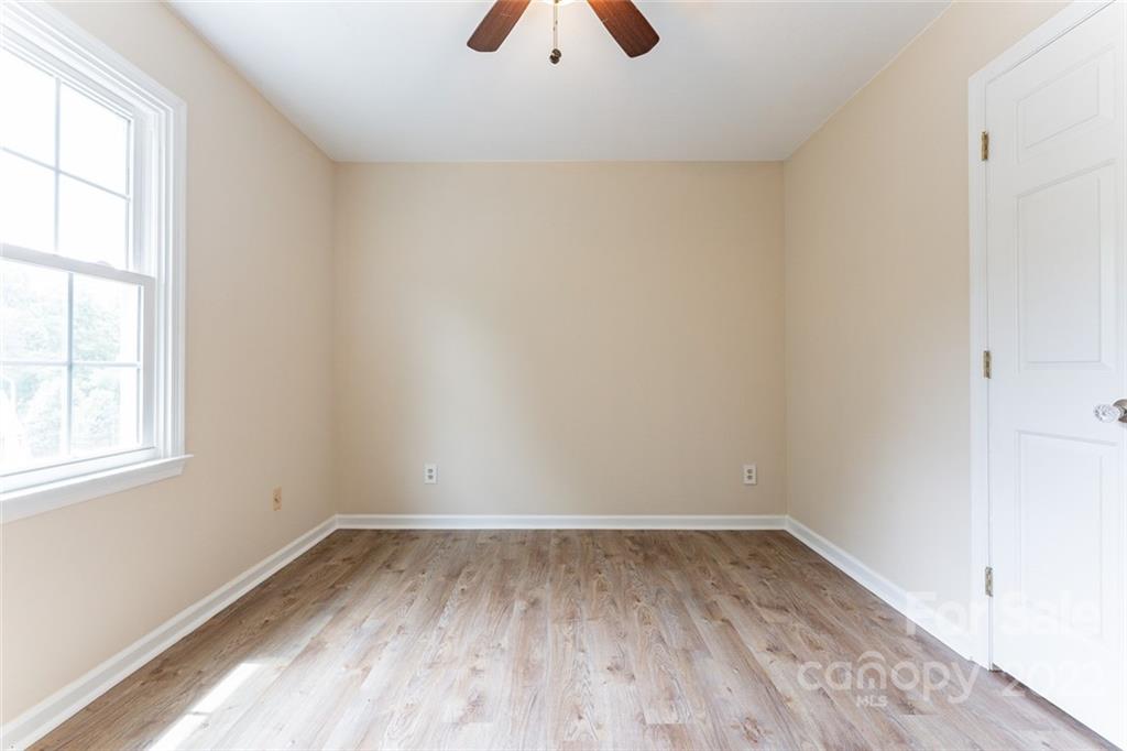 11 Primrose Lane Asheville NC 28805