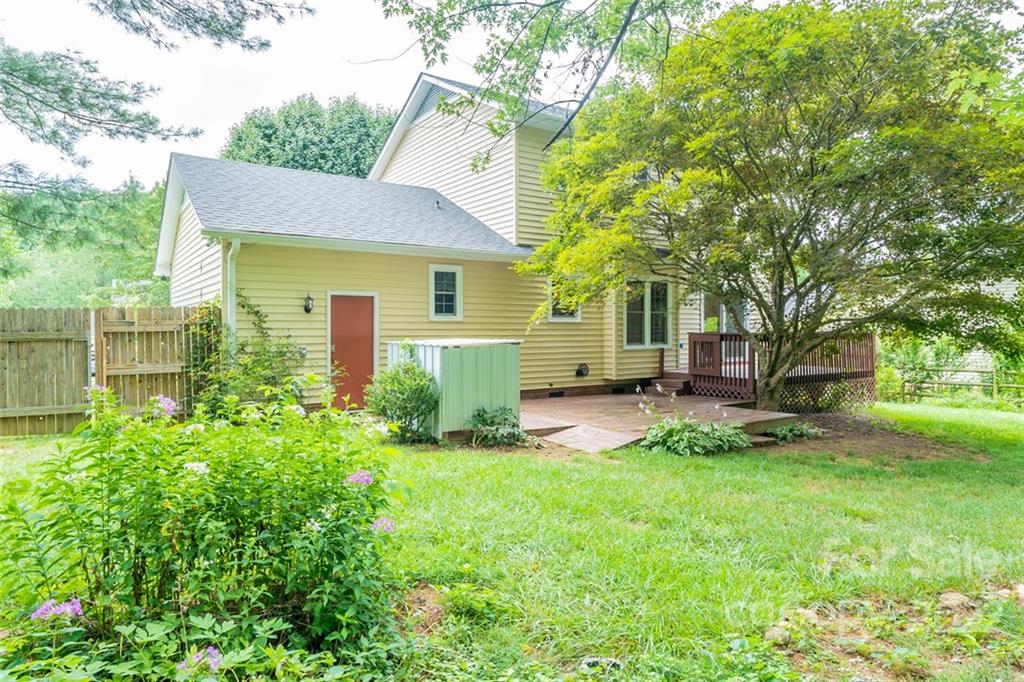 11 Primrose Lane Asheville NC 28805