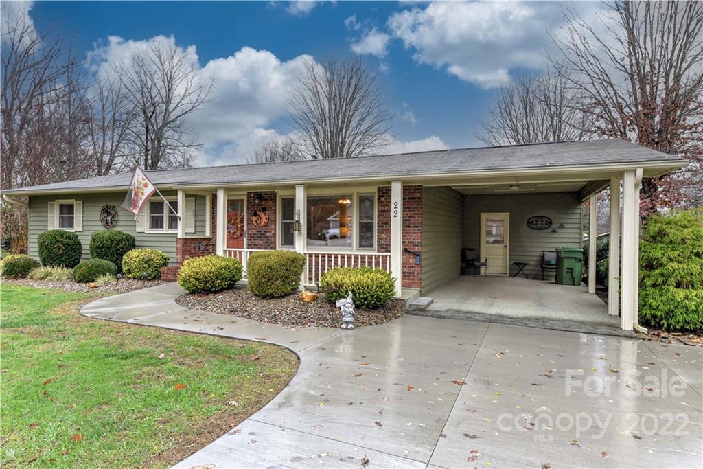 22 Dogwood Terrace Fletcher NC 28732