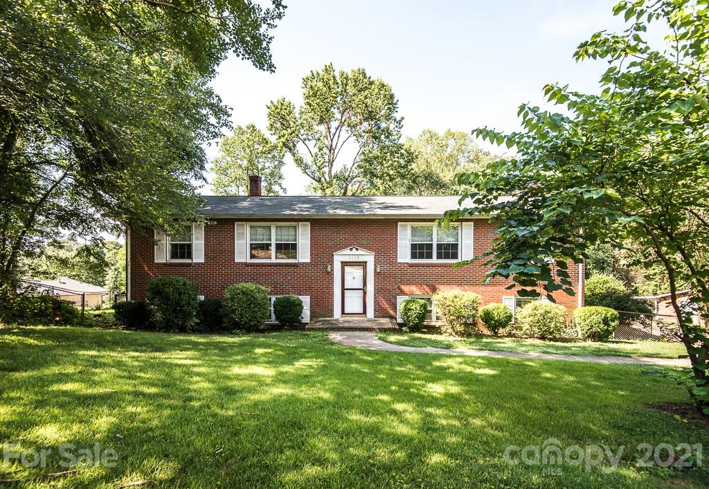 1109 16th Avenue Place NW Hickory NC 28601