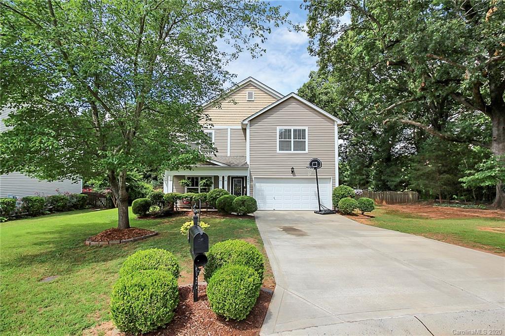 2009 Choke Berry Way Waxhaw NC 28173