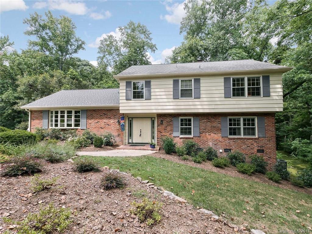 2721 Whiffletree Road Charlotte NC 28210