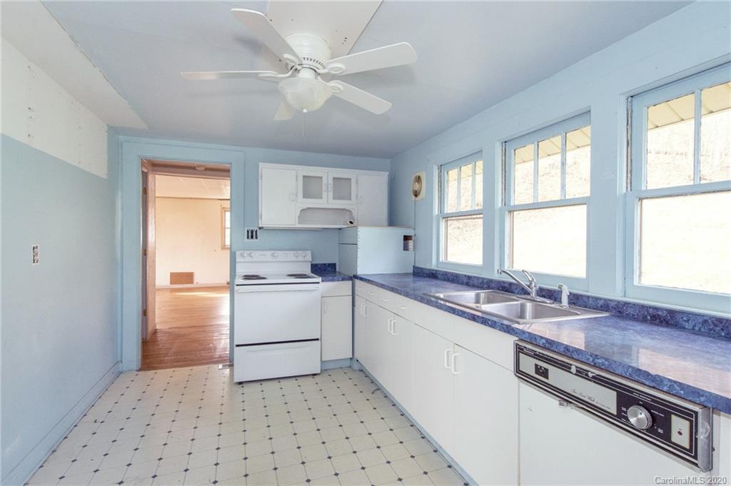 731 Don Felmet Road Marshall NC 28753