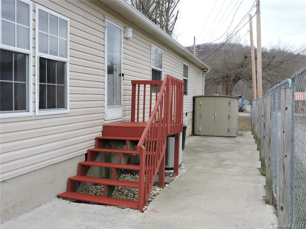 6 Harold Connor Drive Candler NC 28715