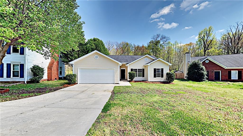 6704 Raeburn Lane Charlotte NC 28227