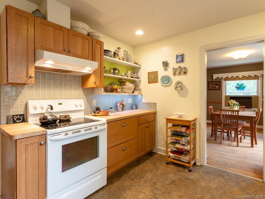11 Hibriten Drive Asheville NC 28801