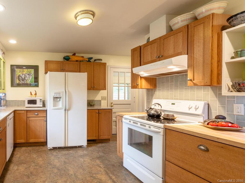 11 Hibriten Drive Asheville NC 28801