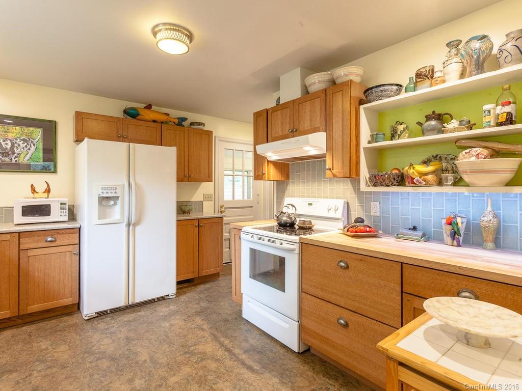 11 Hibriten Drive Asheville NC 28801