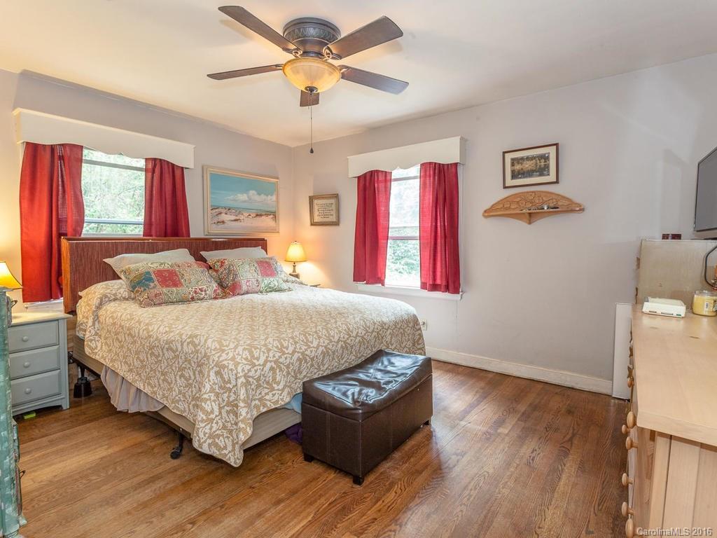 11 Hibriten Drive Asheville NC 28801