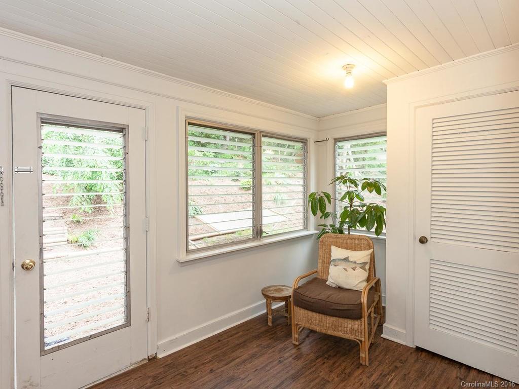 11 Hibriten Drive Asheville NC 28801
