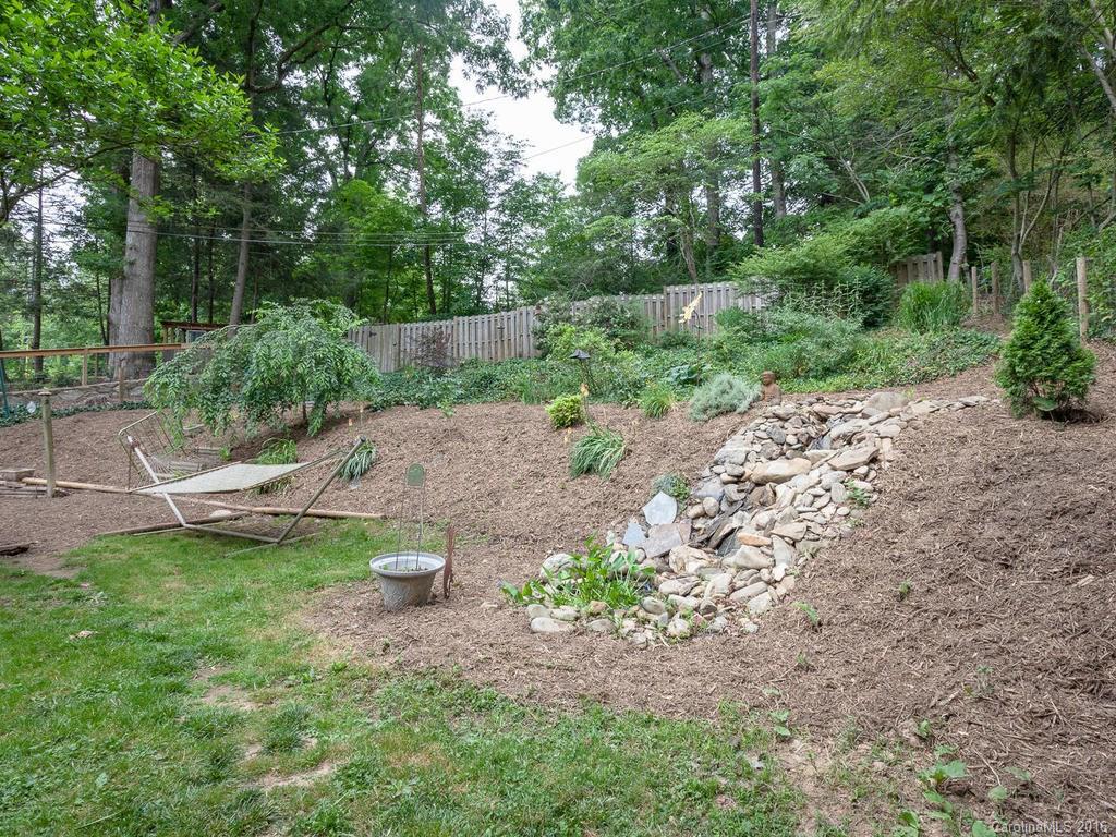11 Hibriten Drive Asheville NC 28801