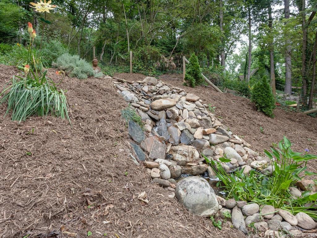 11 Hibriten Drive Asheville NC 28801