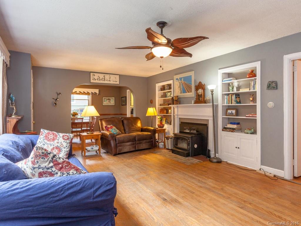 11 Hibriten Drive Asheville NC 28801