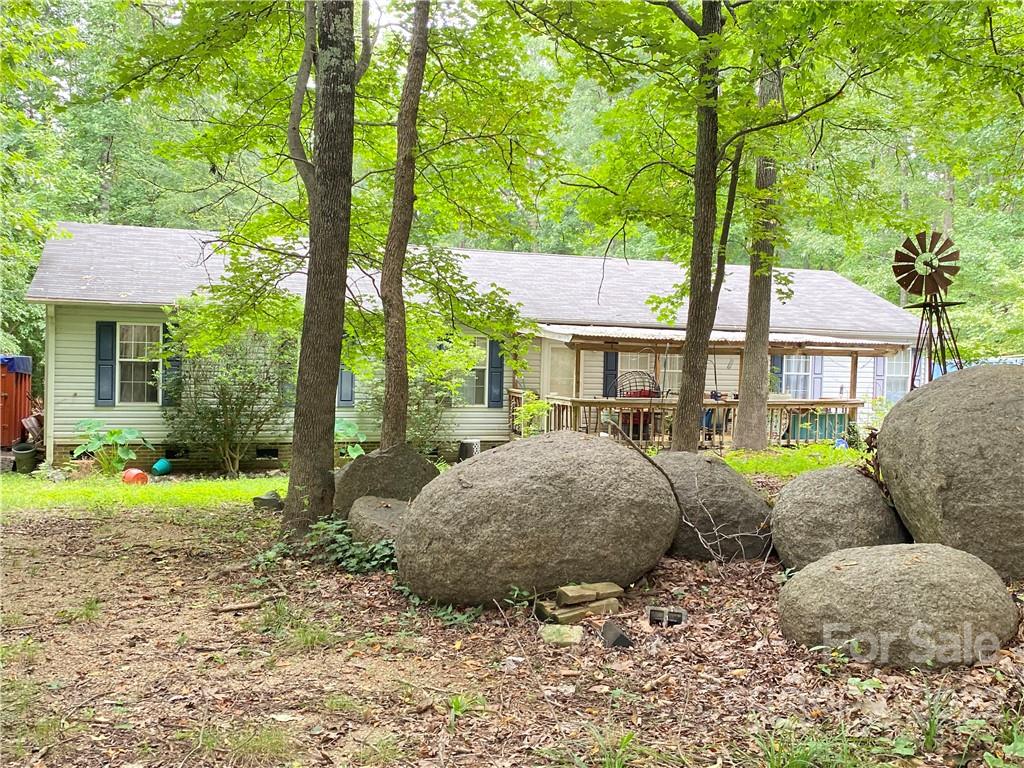725 Breezewood Drive Charlotte NC 28262