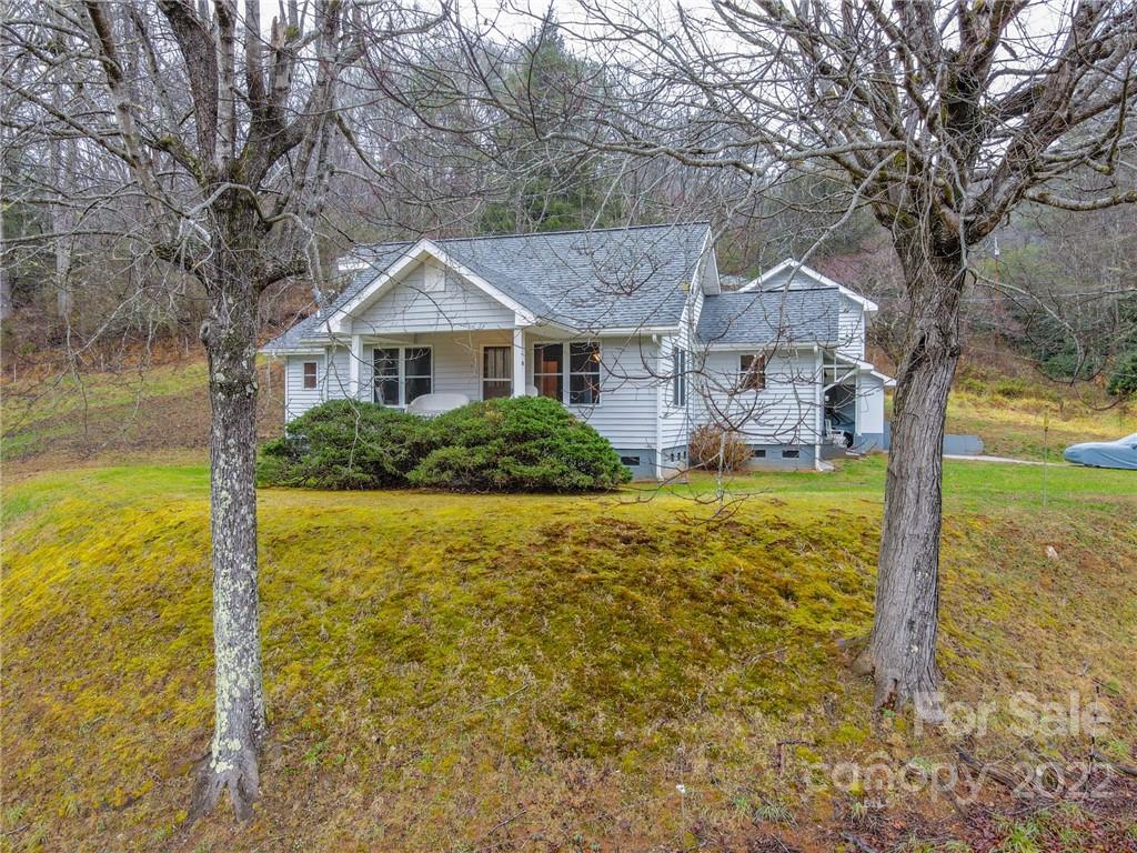 69 Early Deitz Road Sylva NC 28779