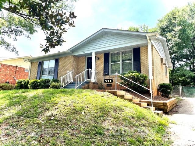 711 Edgegreen Drive Charlotte NC 28217