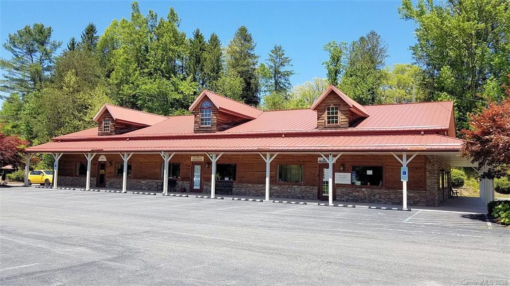 271 Old Barn Road Hendersonville NC 28791