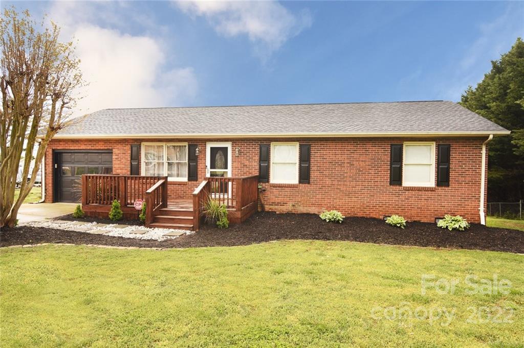 94 Dogwood Acres Lane Taylorsville NC 28681