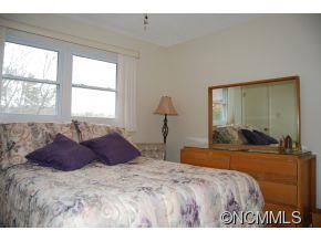 44 Rhododendron Place Asheville NC 28805