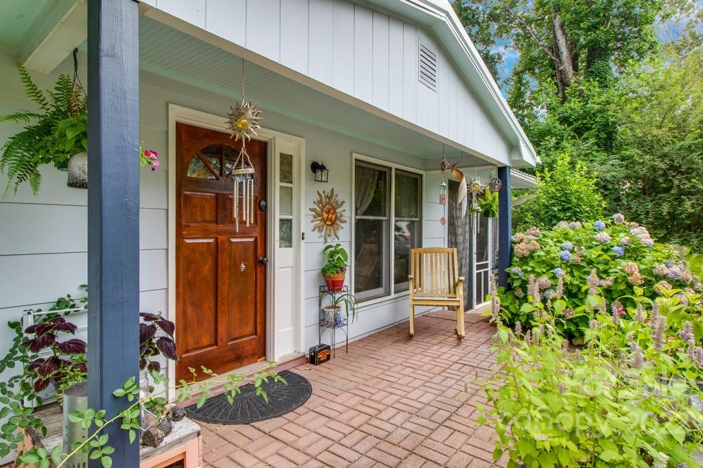 135 Markham Road Tryon NC 28782