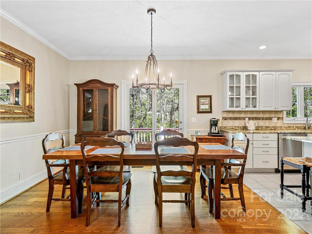44 Oak Hollow Drive Asheville NC 28805