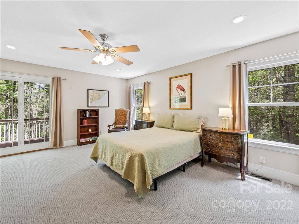 44 Oak Hollow Drive Asheville NC 28805