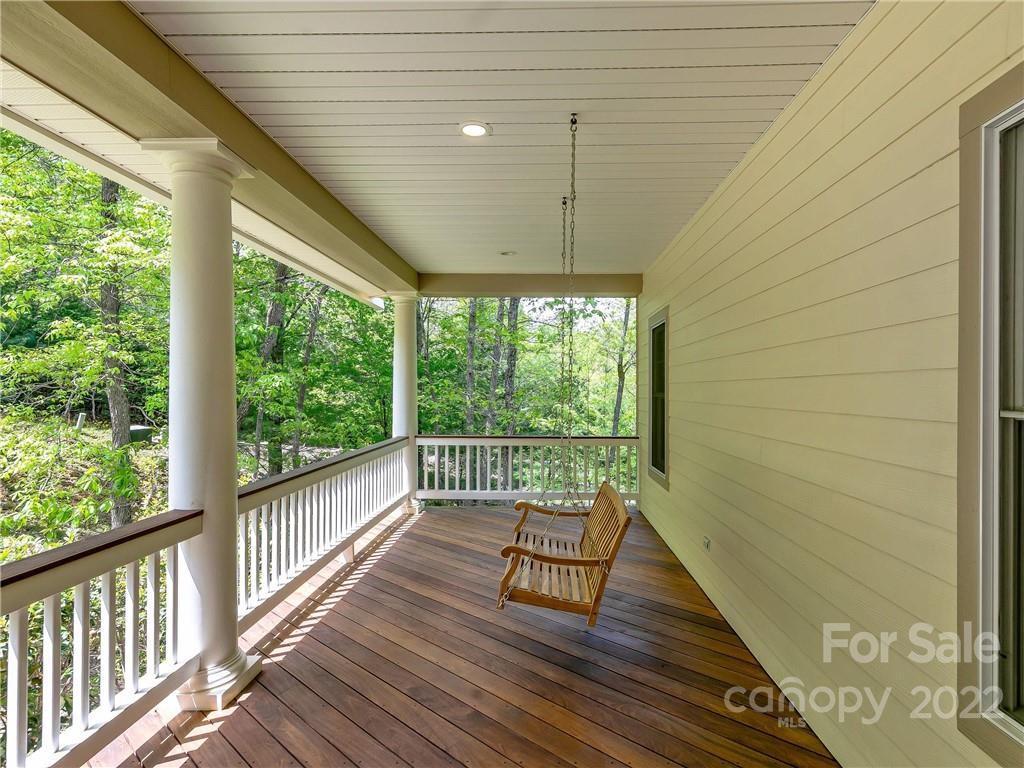 44 Oak Hollow Drive Asheville NC 28805