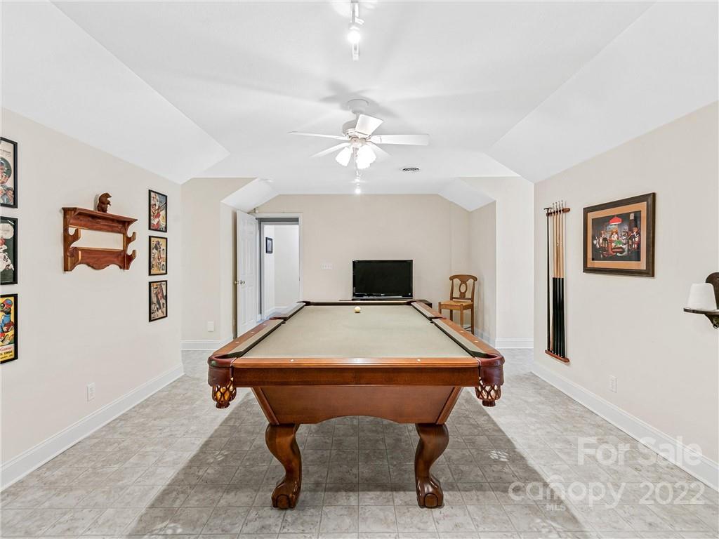 44 Oak Hollow Drive Asheville NC 28805