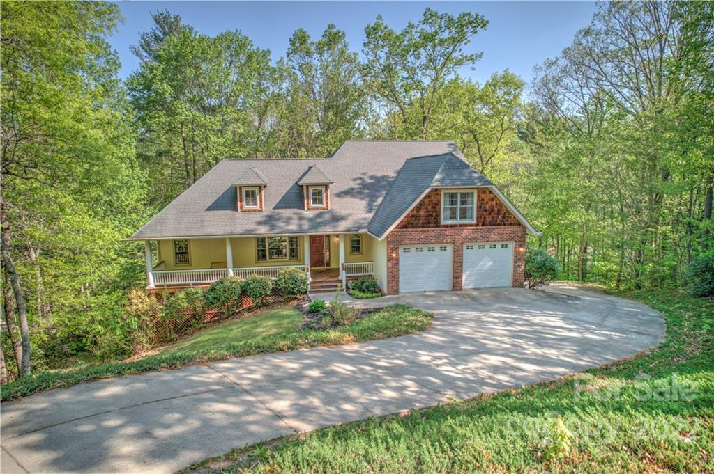 44 Oak Hollow Drive Asheville NC 28805