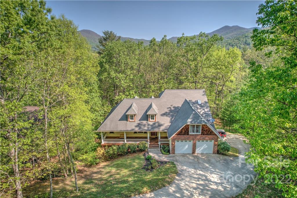 44 Oak Hollow Drive Asheville NC 28805