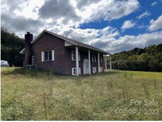 7368 Greedy Highway Hickory NC 28602