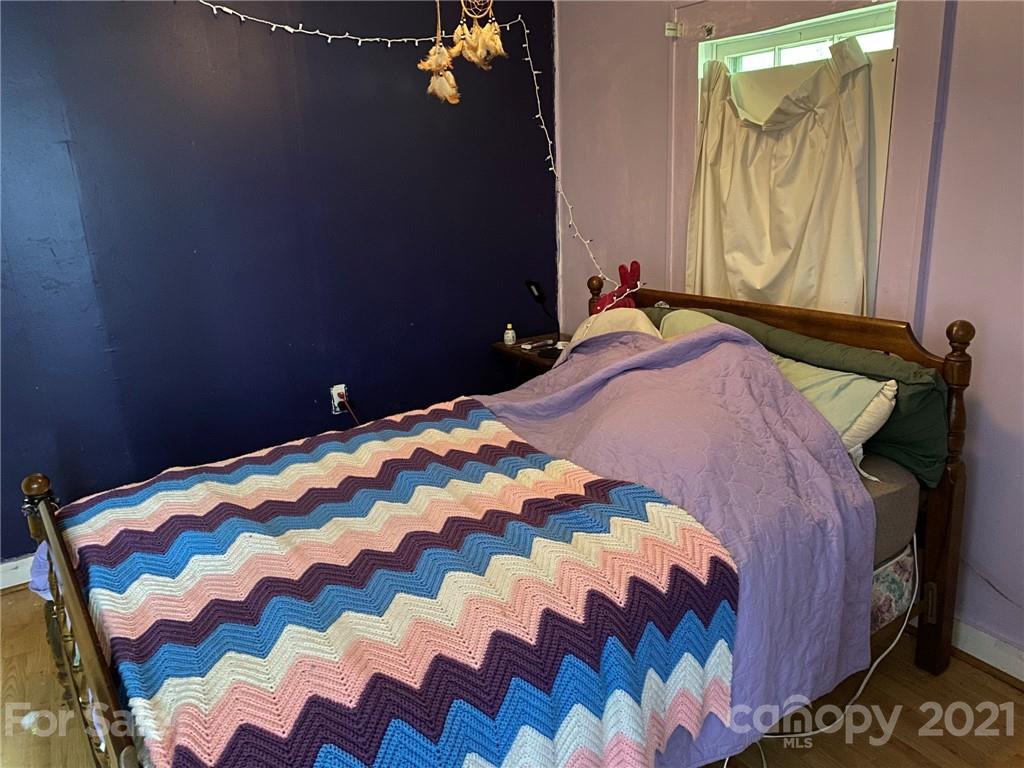 228 Oakdale Street Brevard NC 28712