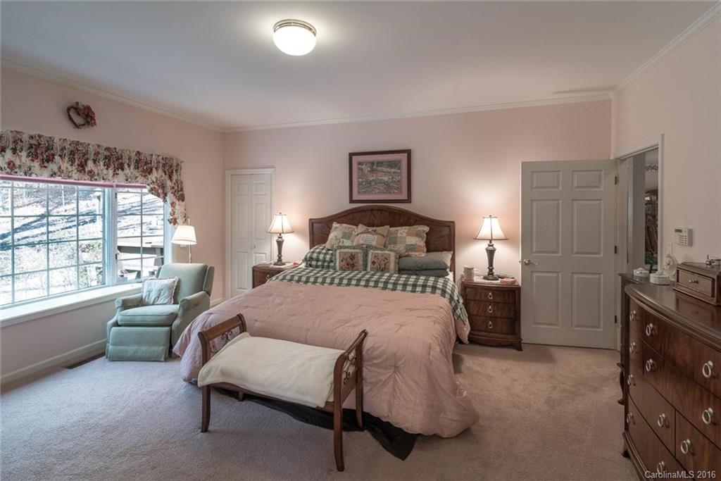 40 Windward Drive Asheville NC 28803