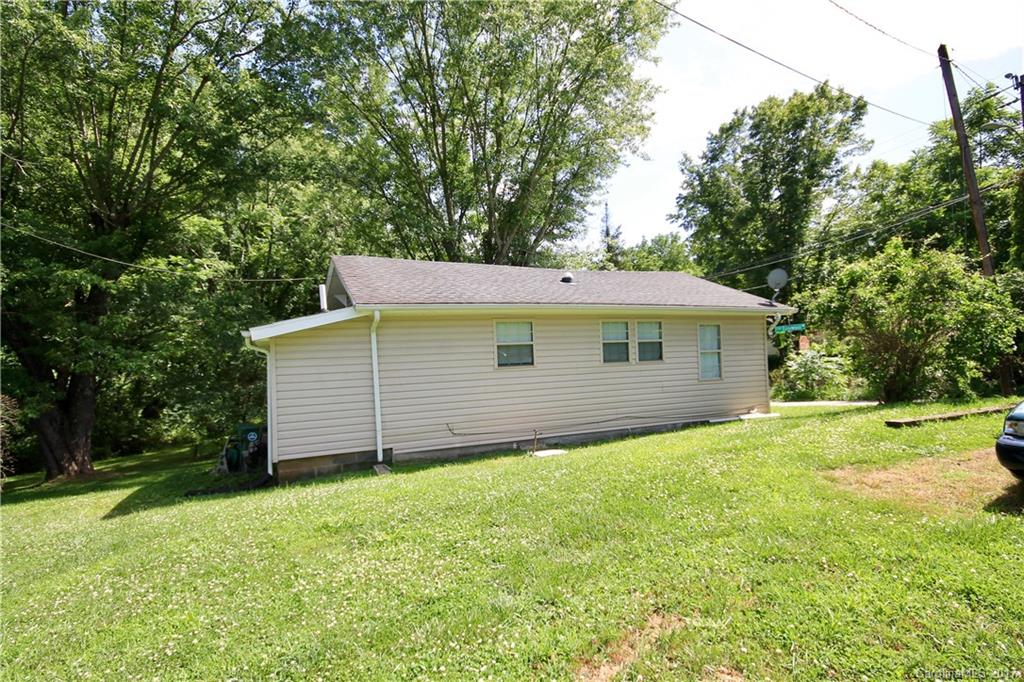 130 Lower Edgewood Road Candler NC 28715