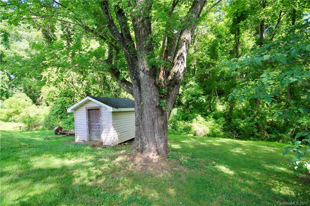 130 Lower Edgewood Road Candler NC 28715