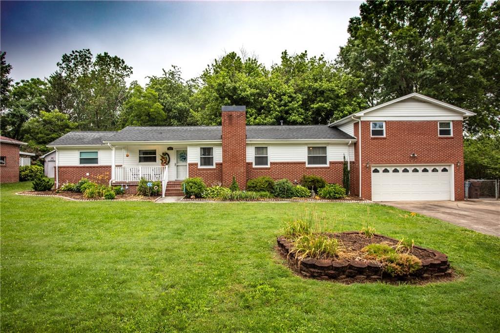 2862 20th Street Ne Hickory NC 28601
