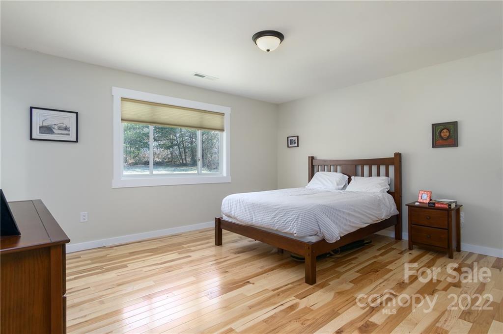 5 Lackey Lane Asheville NC 28804