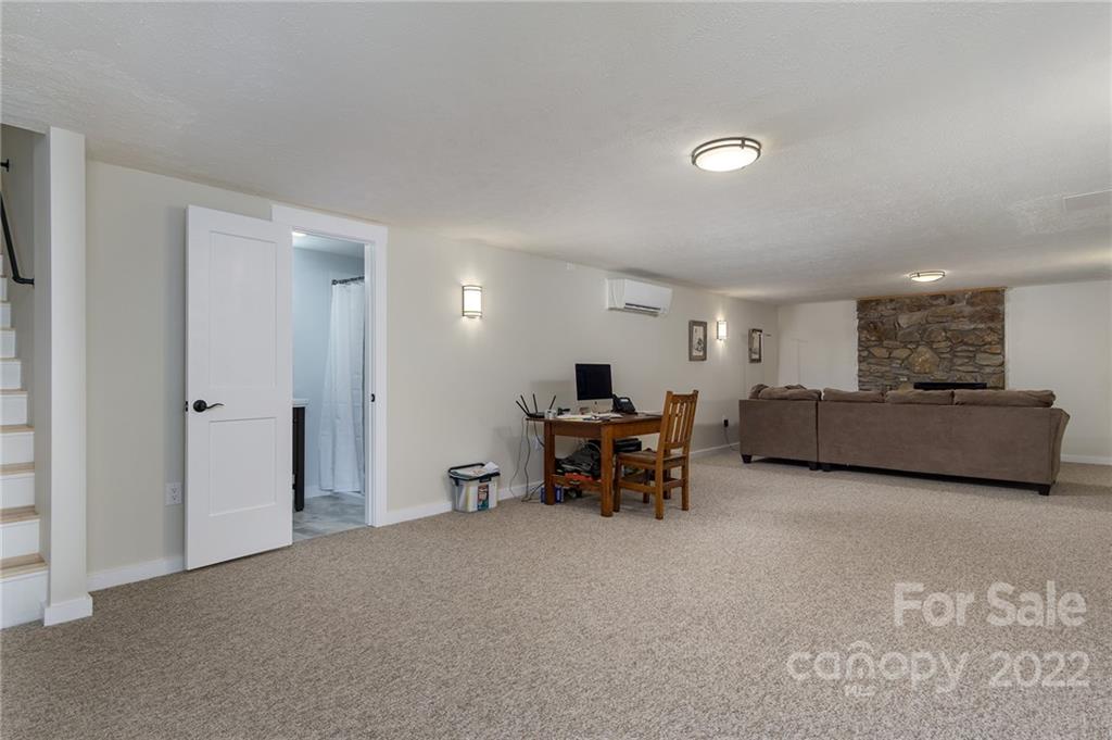 5 Lackey Lane Asheville NC 28804